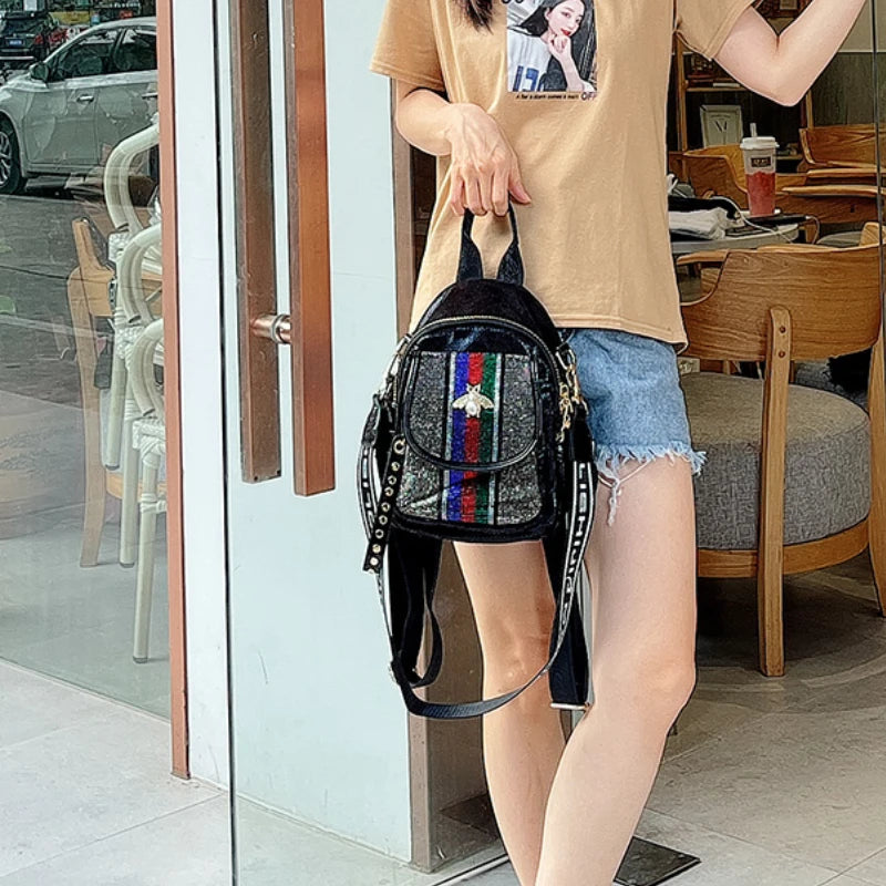 Mochila Mujer Cuero Genuino - Remaches y Cristales Luxury